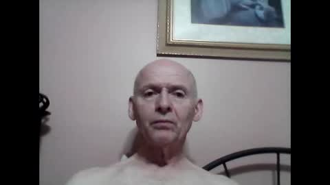 Snapshot of oldbuthorny62 chatting on January 19, 1:53 am oldbuthorny62 online show from January 19, 1:53 am
