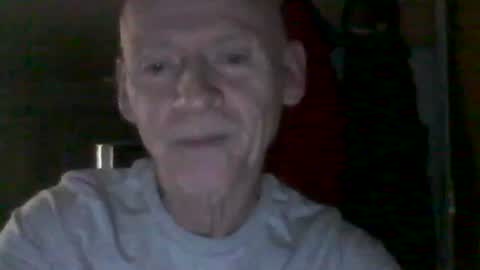 Snapshot of oldbuthorny62 chatting on October 14, 5:19 am oldbuthorny62 online show from October 14, 5:19 am