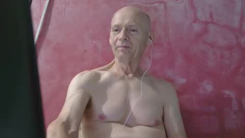 oldbuthorny62 online show from May 16, 3:00 pm