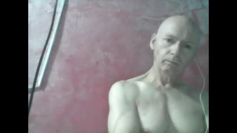 oldbuthorny62 online show from May 18, 12:51 am