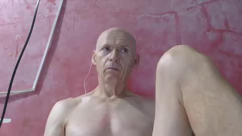 oldbuthorny62 online show from May 19, 4:19 am