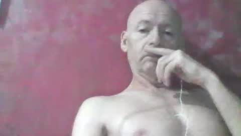 oldbuthorny62 online show from June 1, 12:12 am