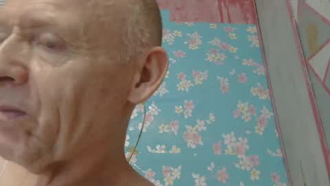 oldbuthorny62 online show from June 22, 7:27 am