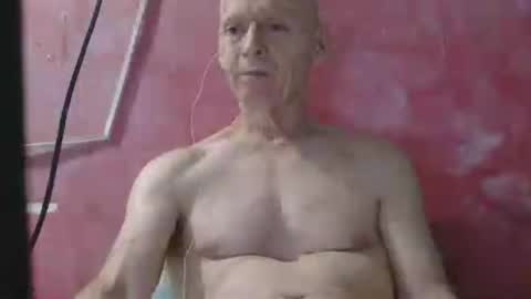oldbuthorny62 online show from June 24, 8:13 am