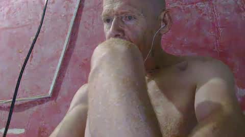 oldbuthorny62 online show from June 27, 1:21 am