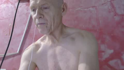 oldbuthorny62 online show from July 9, 2:10 pm