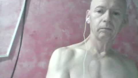 oldbuthorny62 online show from July 18, 1:10 am