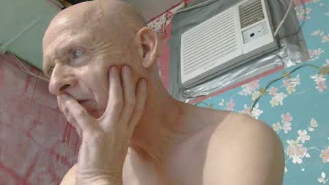 oldbuthorny62 online show from July 18, 1:59 pm