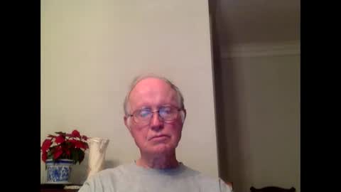 olderthandirt69 online show from December 27, 3:42 am