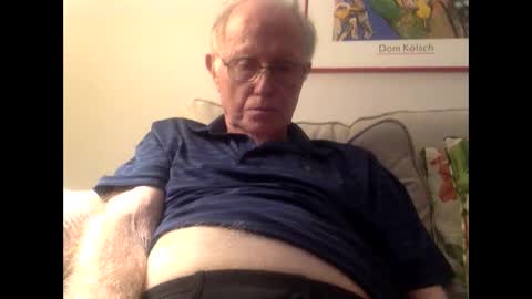 olderthandirt69 online show from February 10, 2:52 am
