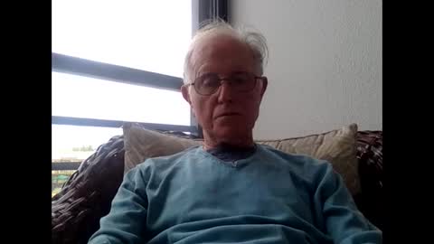 olderthandirt69 online show from March 4, 5:34 pm