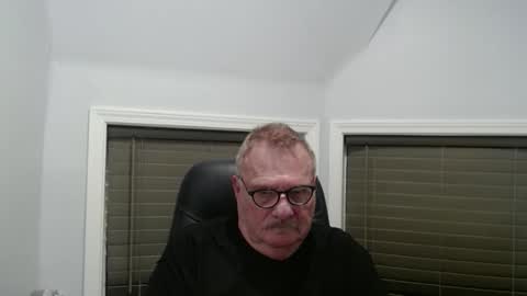 oldguybigd online show from April 27, 4:21 am