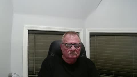 oldguybigd online show from May 1, 4:50 am