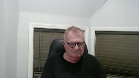 oldguybigd online show from May 10, 6:29 am
