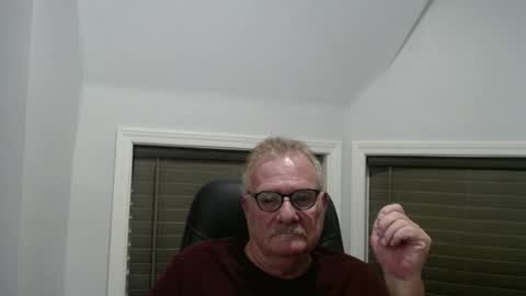 oldguybigd online show from May 18, 5:24 am
