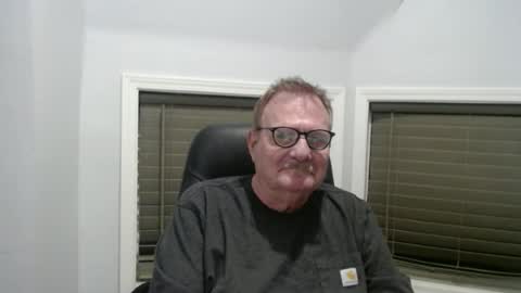 oldguybigd online show from May 19, 4:41 am