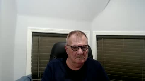 oldguybigd online show from May 24, 5:01 am