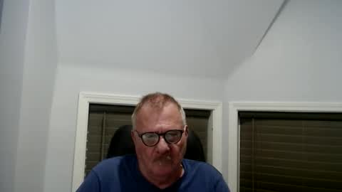 oldguybigd online show from June 7, 6:06 am