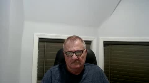 oldguybigd online show from June 8, 4:24 am
