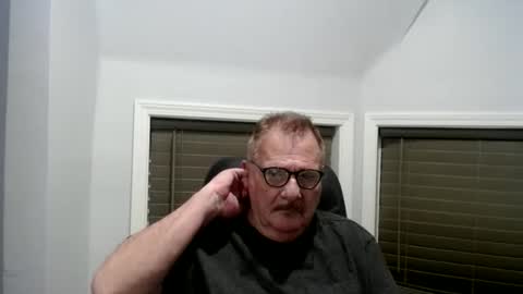 oldguybigd online show from June 10, 4:34 am