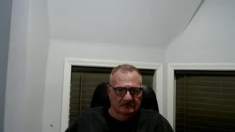 oldguybigd online show from June 12, 4:22 am