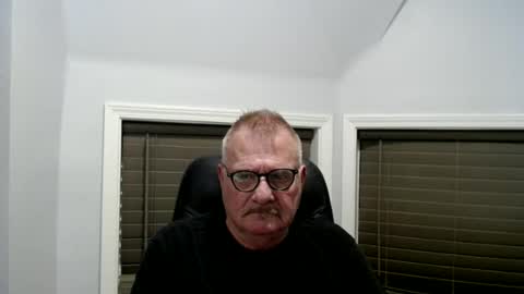 oldguybigd online show from June 19, 4:17 am