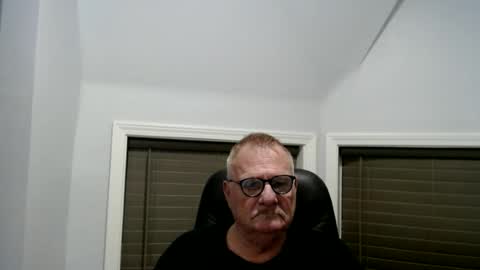 oldguybigd online show from June 21, 5:10 am