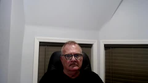 oldguybigd online show from July 16, 5:02 am