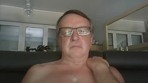 oldtimer160162493 online show from June 25, 1:48 pm