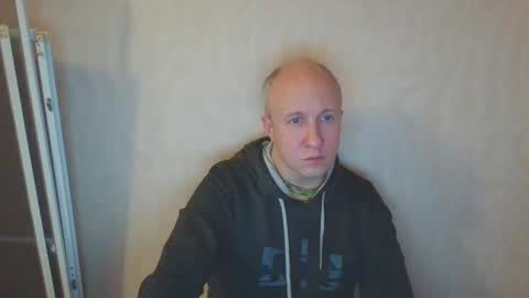 Snapshot of oleg365 chatting on January 1, 7:21 pm figaro online show from January 1, 7:21 pm