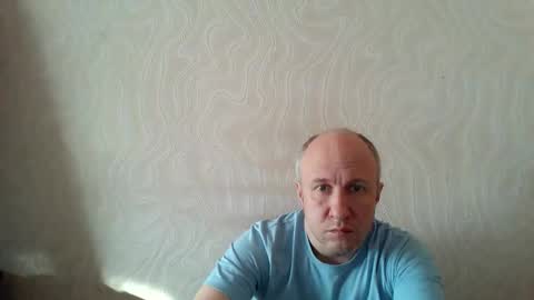 Snapshot of oleg365 chatting on January 14, 9:37 am figaro online show from January 14, 9:37 am