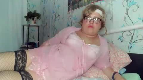 Olesya online show from May 6, 10:37 pm