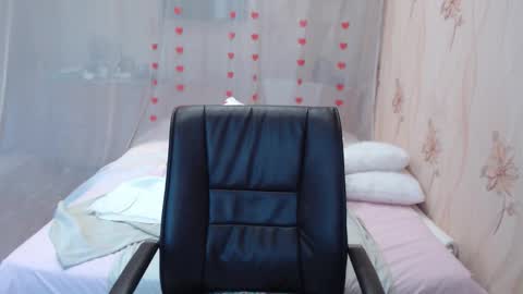 OlgaHottie online show from September 20, 10:00 pm