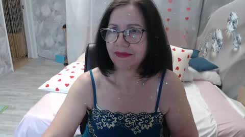 OlgaHottie online show from May 4, 11:34 pm