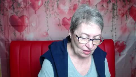 Snapshot of olgaluck chatting on February 25, 6:34 am OlgaLuck online show from February 25, 6:34 am