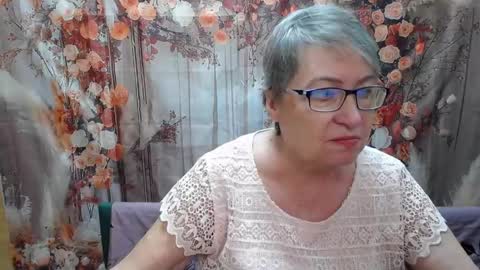 Snapshot of olgaluck chatting on March 24, 6:18 am OlgaLuck online show from March 24, 6:18 am