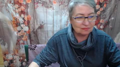 Snapshot of olgaluck chatting on March 25, 6:52 am OlgaLuck online show from March 25, 6:52 am