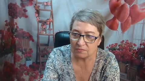 OlgaLuck online show from May 25, 5:13 am