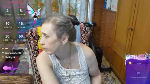 Snapshot of olguscha chatting on April 26, 12:25 pm Olguscha online show from April 26, 12:25 pm