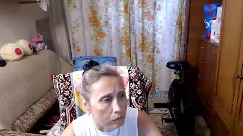 Snapshot of olguscha chatting on August 4, 10:40 am Olguscha online show from August 4, 10:40 am