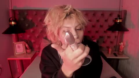 oliiverr22 online show from December 2, 3:07 pm