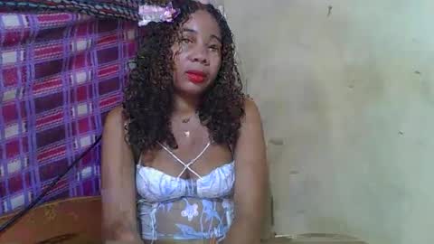 olinaa online show from May 8, 2:22 pm