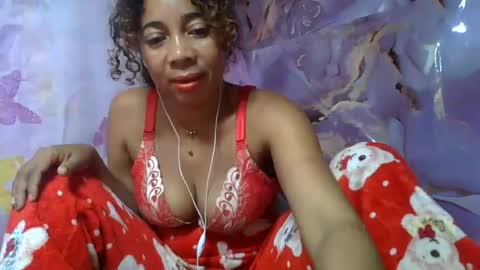 olinaa online show from June 29, 11:10 am