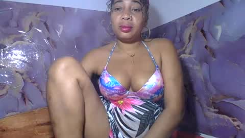 olinaa online show from July 28, 6:20 pm