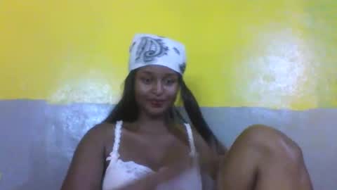 olinah610 online show from February 17, 6:58 pm