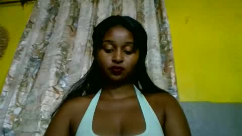 olinah610 online show from February 26, 3:44 pm