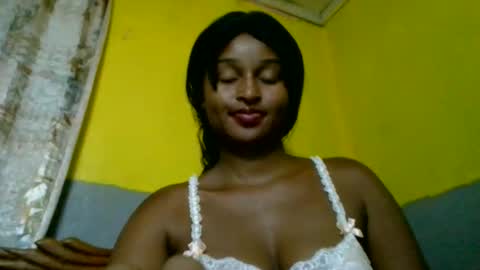 olinah610 online show from March 1, 8:55 pm