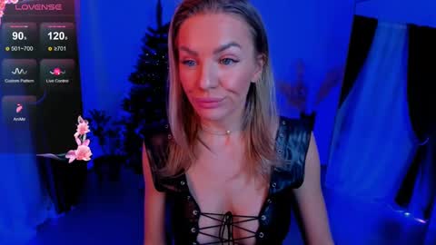 oliva_candy online show from December 17, 1:16 pm