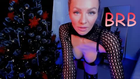 oliva_candy online show from December 29, 8:33 am