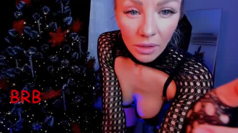 oliva_candy online show from January 2, 9:00 am